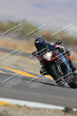 media/Sep-11-2022-SoCal Trackdays (Sun) [[81b7e951af]]/Turn 14 (1130am)/